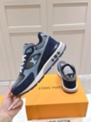 cheap quality Men's Louis Vuitton Run Way Sneakers Model No. 811